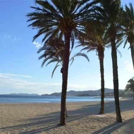 Trois Iles 7 * Le Lavandou